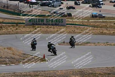 media/Apr-19-2025-AHRMA (Sat) [[3d98ca3309]]/Race/Group 1/Turn 4/